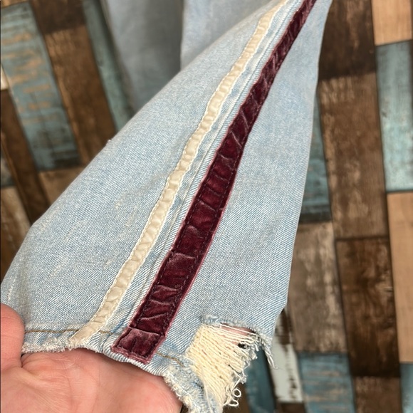 Abercrombie & Fitch 10 Classic Light Blue Jeans with striped side - Picture 5 of 13